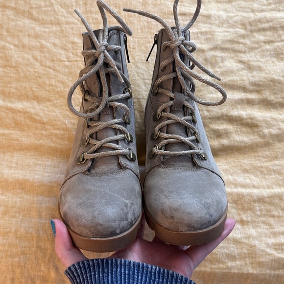 Sorel Joan Uptown Lace boots - Picture 8 of 17